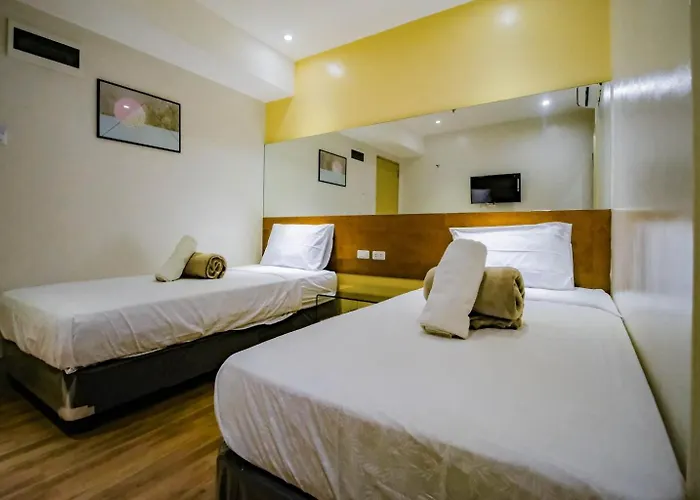 Almond Hotel 3*