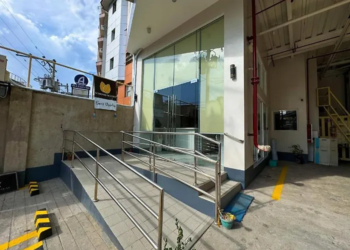 Almond Hotel 3*