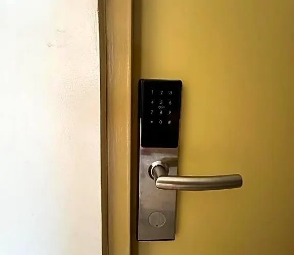 Hotel Almond 3*