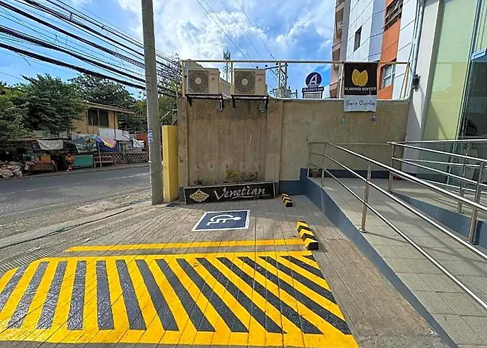 Almond 3* Cebu
